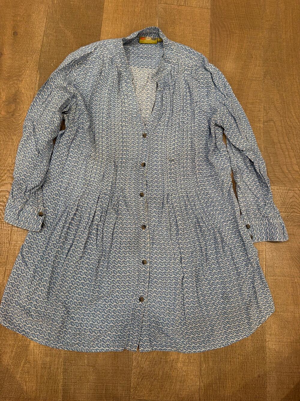 Rock Flower Paper Women Button Down Tunic Top Geometric Pattern Blue White